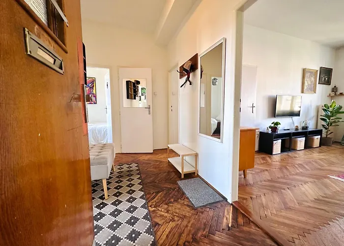 Little Rembrandt * براتسيلافا